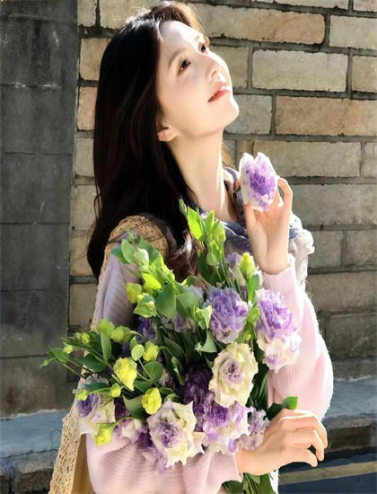 中年女人梦见已故舅舅_任我鲁这里有精品视频_720lu在线观看